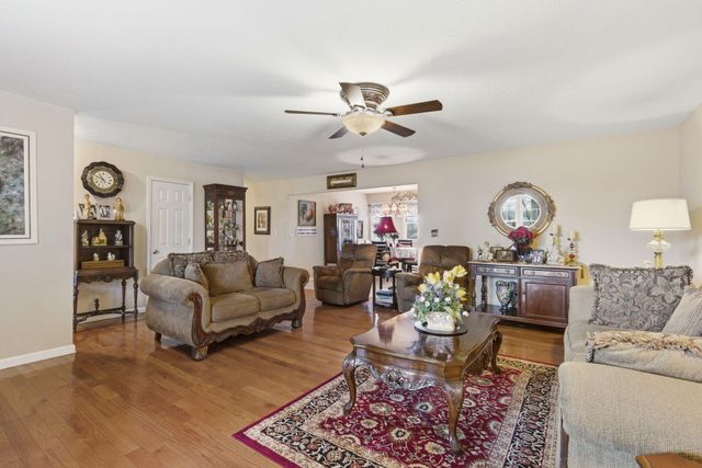 5727 S State Highway FF, Battlefield, MO 65619