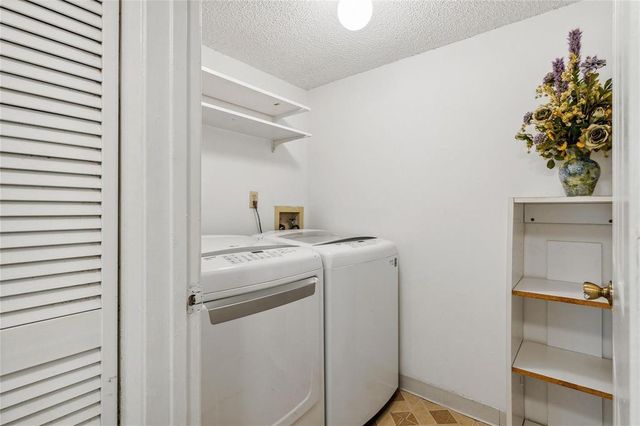 2729 S Oakland Forest Drive S 101, Oakland Park, FL 33309