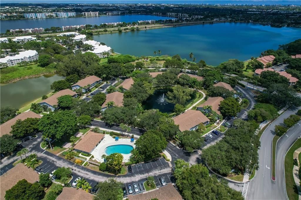 2729 S Oakland Forest Drive S 101, Oakland Park, FL 33309