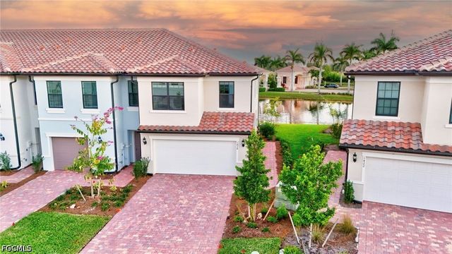 1424 Weeping Willow CT, Cape Coral, FL 33909