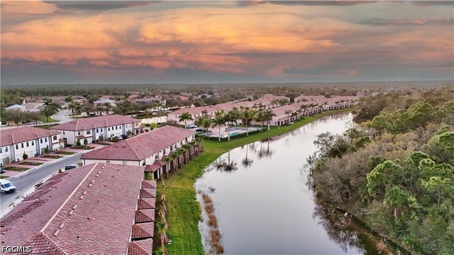 1424 Weeping Willow CT, Cape Coral, FL 33909