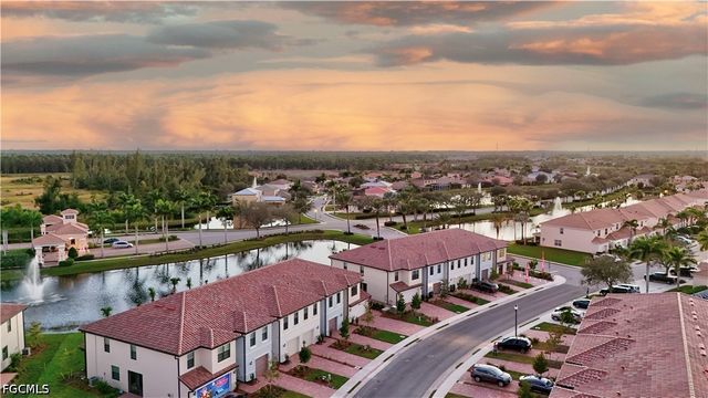 1424 Weeping Willow CT, Cape Coral, FL 33909