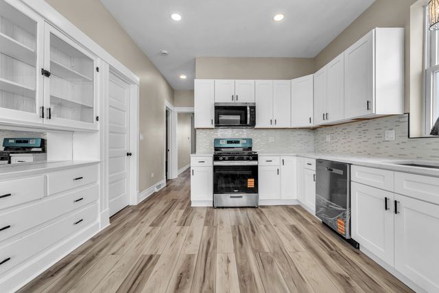 5323 W 25th Place, Cicero, IL 60804