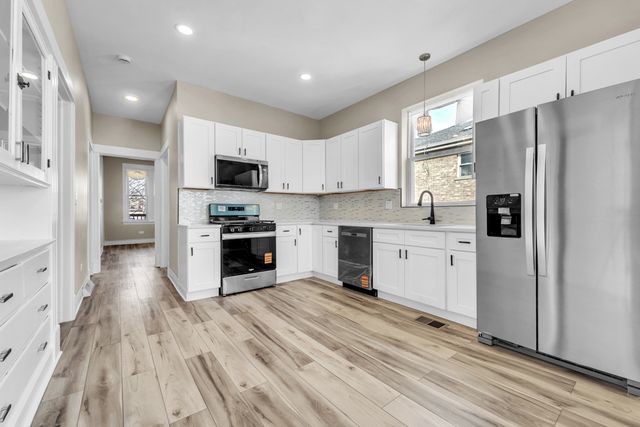 5323 W 25th Place, Cicero, IL 60804