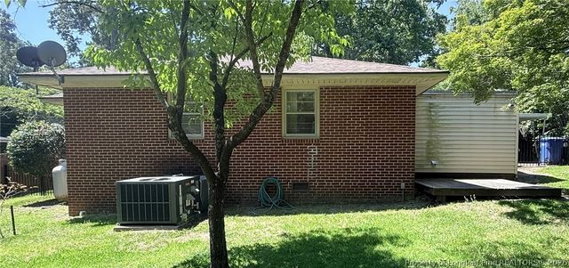 1914 Cherokee Drive, Fayetteville, NC 28303