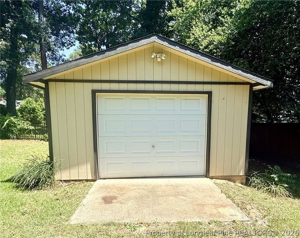 1914 Cherokee Drive, Fayetteville, NC 28303