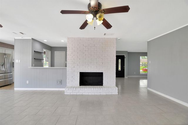 11514 Sagewillow Lane, Houston, TX 77089