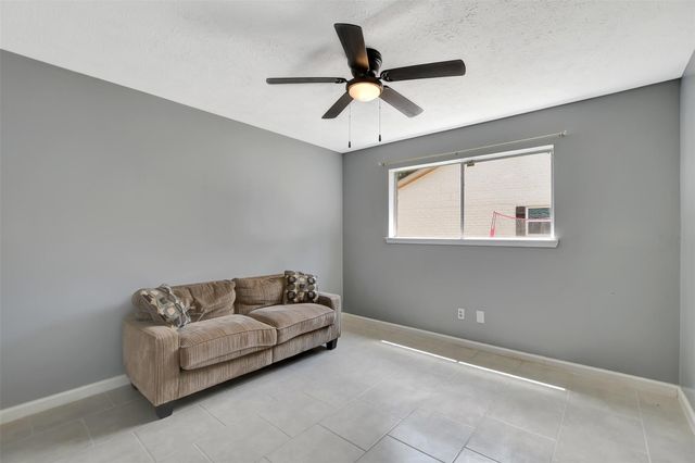 11514 Sagewillow Lane, Houston, TX 77089