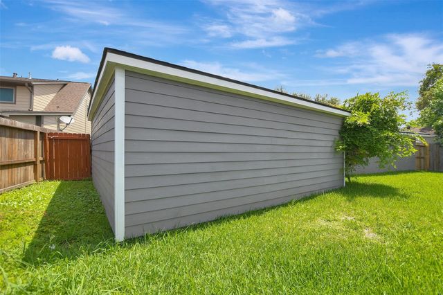 11514 Sagewillow Lane, Houston, TX 77089