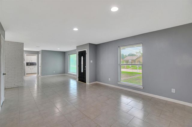 11514 Sagewillow Lane, Houston, TX 77089