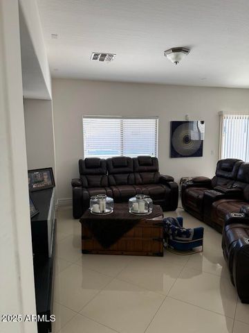 7105 W GLOBE Avenue, Phoenix, AZ 85043