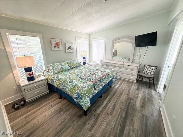 17810 Bryan CT, Fort Myers Beach, FL 33931