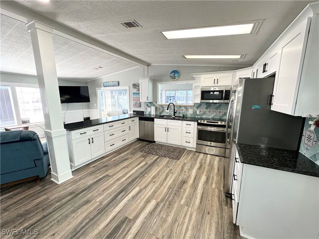 17810 Bryan CT, Fort Myers Beach, FL 33931