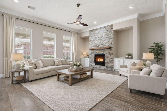 59 Champion Villa Drive, Houston, TX 77069