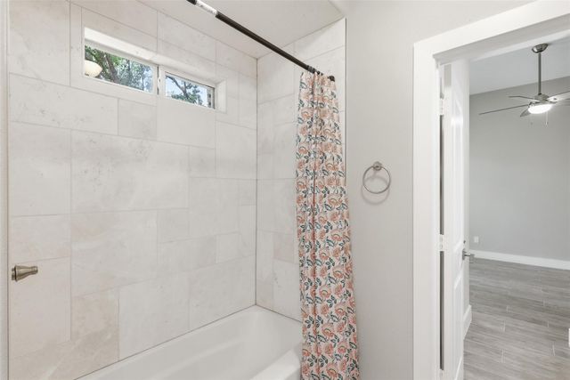 59 Champion Villa Drive, Houston, TX 77069