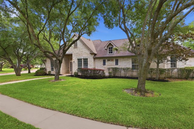59 Champion Villa Drive, Houston, TX 77069