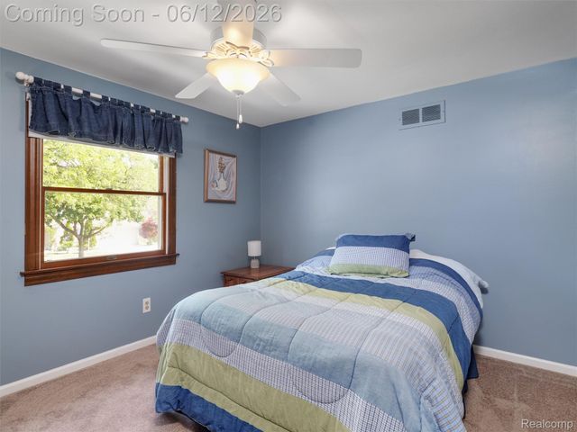 5057 Prentis Drive, Troy, MI 48085