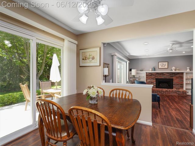 5057 Prentis Drive, Troy, MI 48085