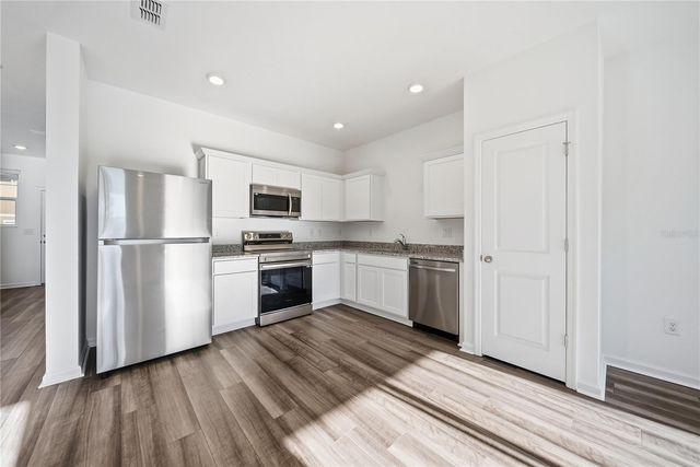 6155 DAERR RIDGE STREET, Zephyrhills, FL 33542