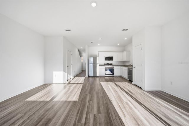 6155 DAERR RIDGE STREET, Zephyrhills, FL 33542