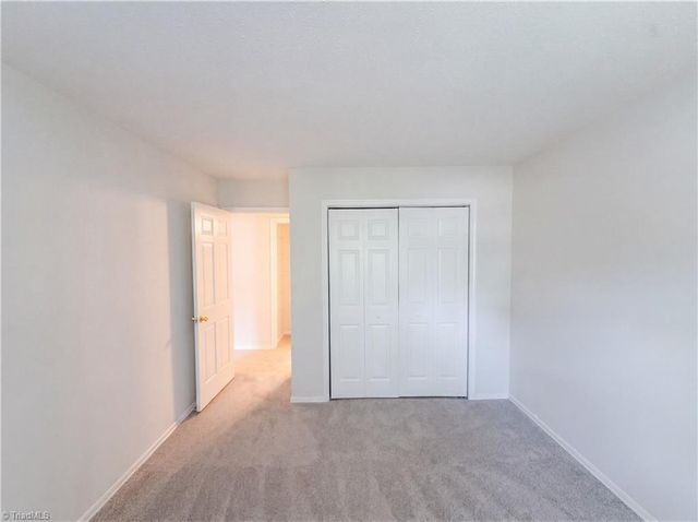 3229 Regents Park Lane D, Greensboro, NC 27455