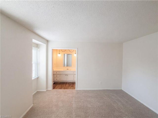 3229 Regents Park Lane D, Greensboro, NC 27455