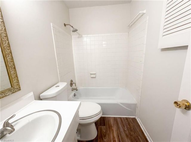 3229 Regents Park Lane D, Greensboro, NC 27455