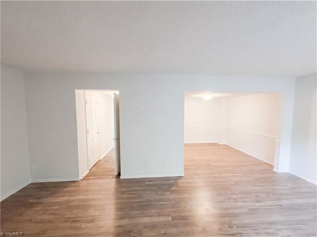 3229 Regents Park Lane D, Greensboro, NC 27455