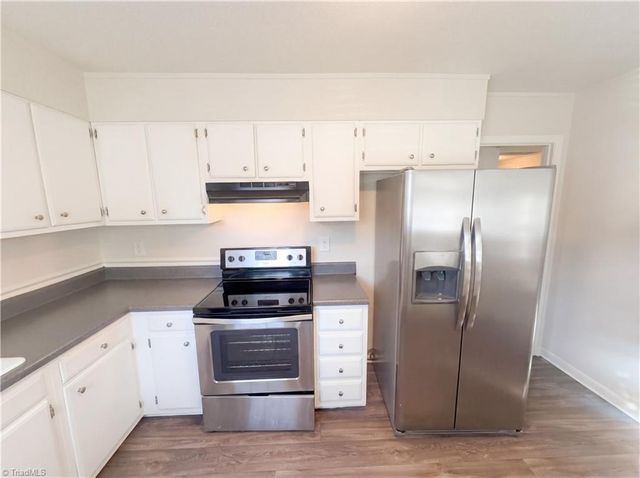 3229 Regents Park Lane D, Greensboro, NC 27455
