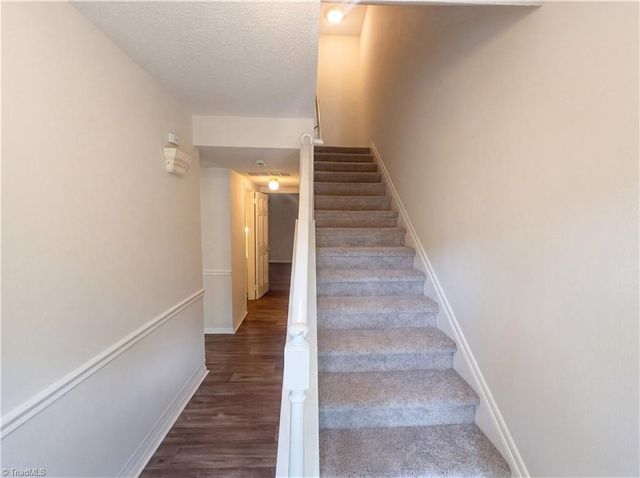 3229 Regents Park Lane D, Greensboro, NC 27455