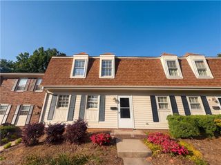 3229 Regents Park Lane D, Greensboro, NC 27455