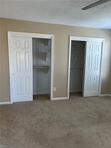 820 E Willow Point PL, Newport News, VA 23602