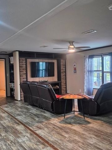 4193 Broken Bow, Lone Oak, TX 75453