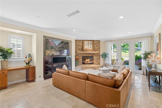 2 Ali Lane, Ladera Ranch, CA 92694