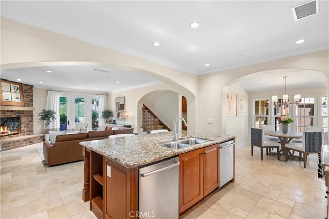 2 Ali Lane, Ladera Ranch, CA 92694