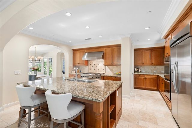 2 Ali Lane, Ladera Ranch, CA 92694