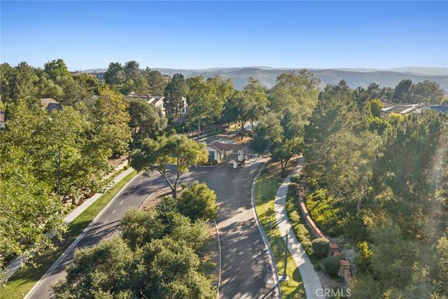 2 Ali Lane, Ladera Ranch, CA 92694