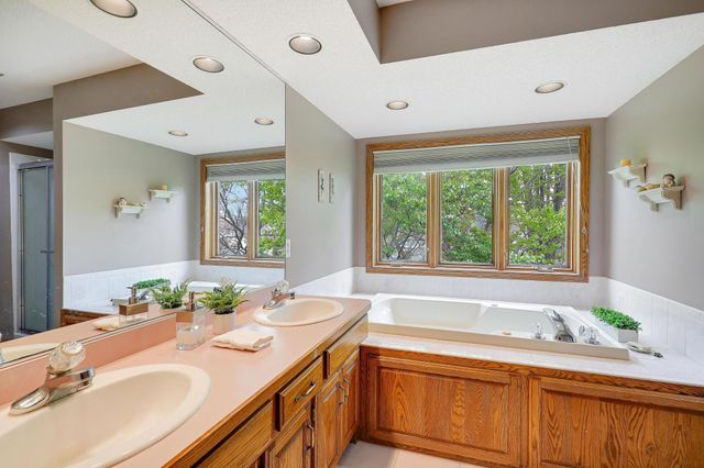 16118 Harvard Court, Lakeville, MN 55044