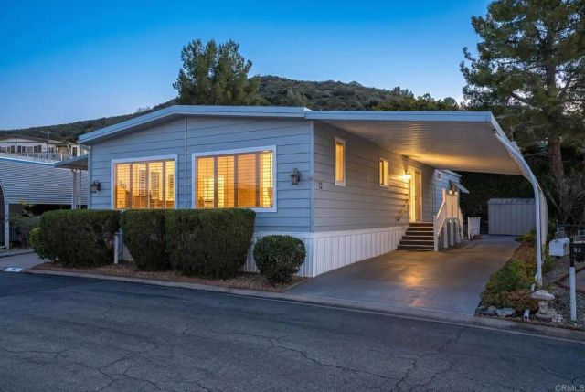 7467 Mission Gorge Rd SPC 81, Santee, CA 92071