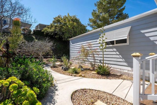 7467 Mission Gorge Rd SPC 81, Santee, CA 92071