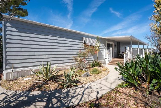 7467 Mission Gorge Rd SPC 81, Santee, CA 92071