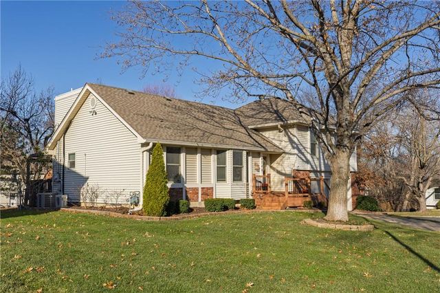 8740 Park Street, Lenexa, KS 66215