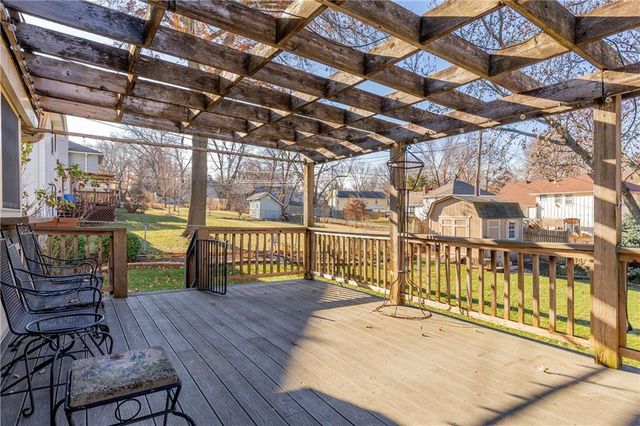 8740 Park Street, Lenexa, KS 66215