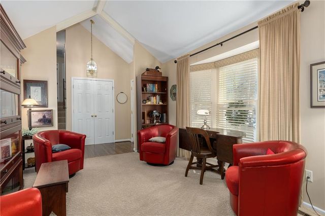 8740 Park Street, Lenexa, KS 66215