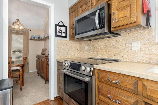 8740 Park Street, Lenexa, KS 66215