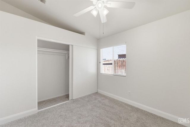 8319 Hemlock Court, Bakersfield, CA 93311