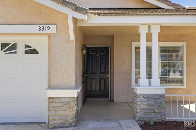 8319 Hemlock Court, Bakersfield, CA 93311