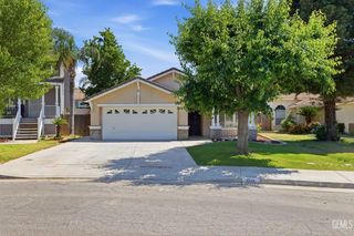 8319 Hemlock Court, Bakersfield, CA 93311
