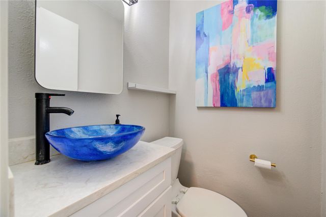 939 Wax Myrtle Lane, Houston, TX 77079