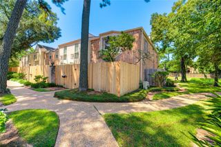 939 Wax Myrtle Lane, Houston, TX 77079